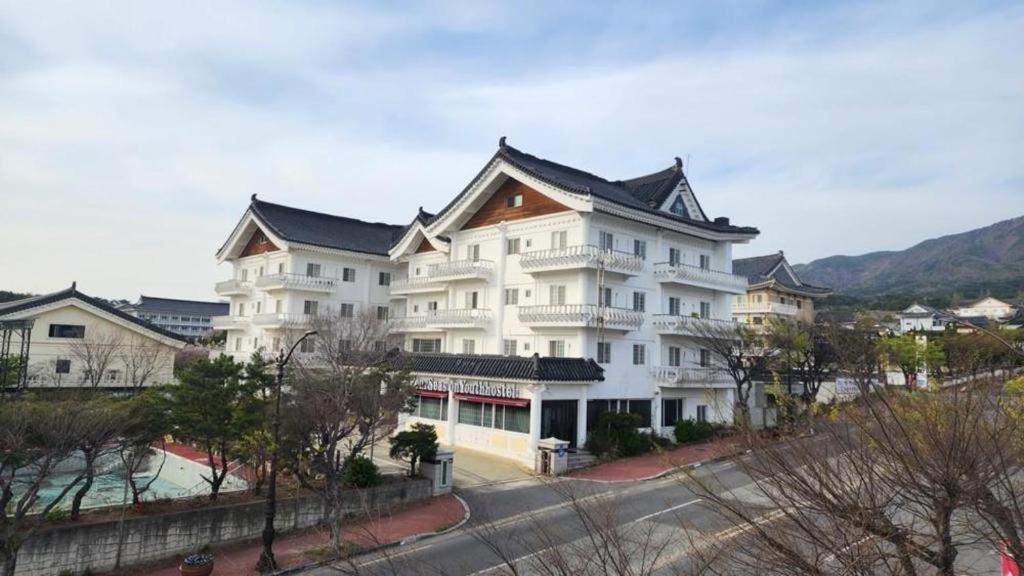 Arisu Gyeongju Hotel Extérieur photo