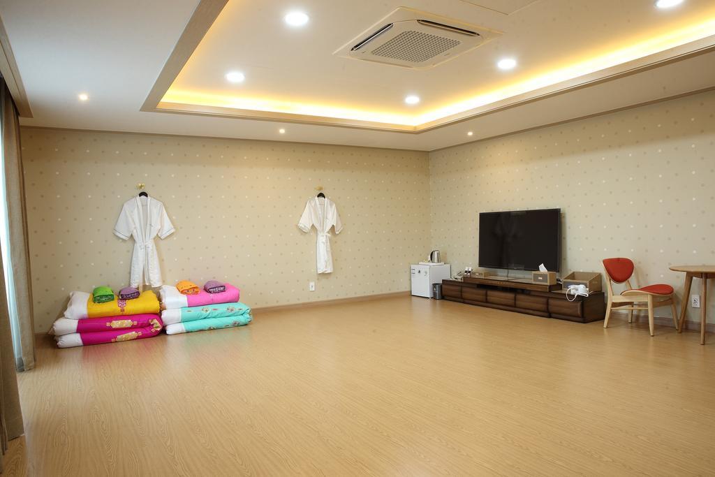Arisu Gyeongju Hotel Extérieur photo